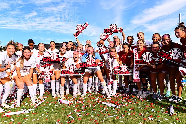 Razorbacks roll to another SEC championship - Vimarsana News