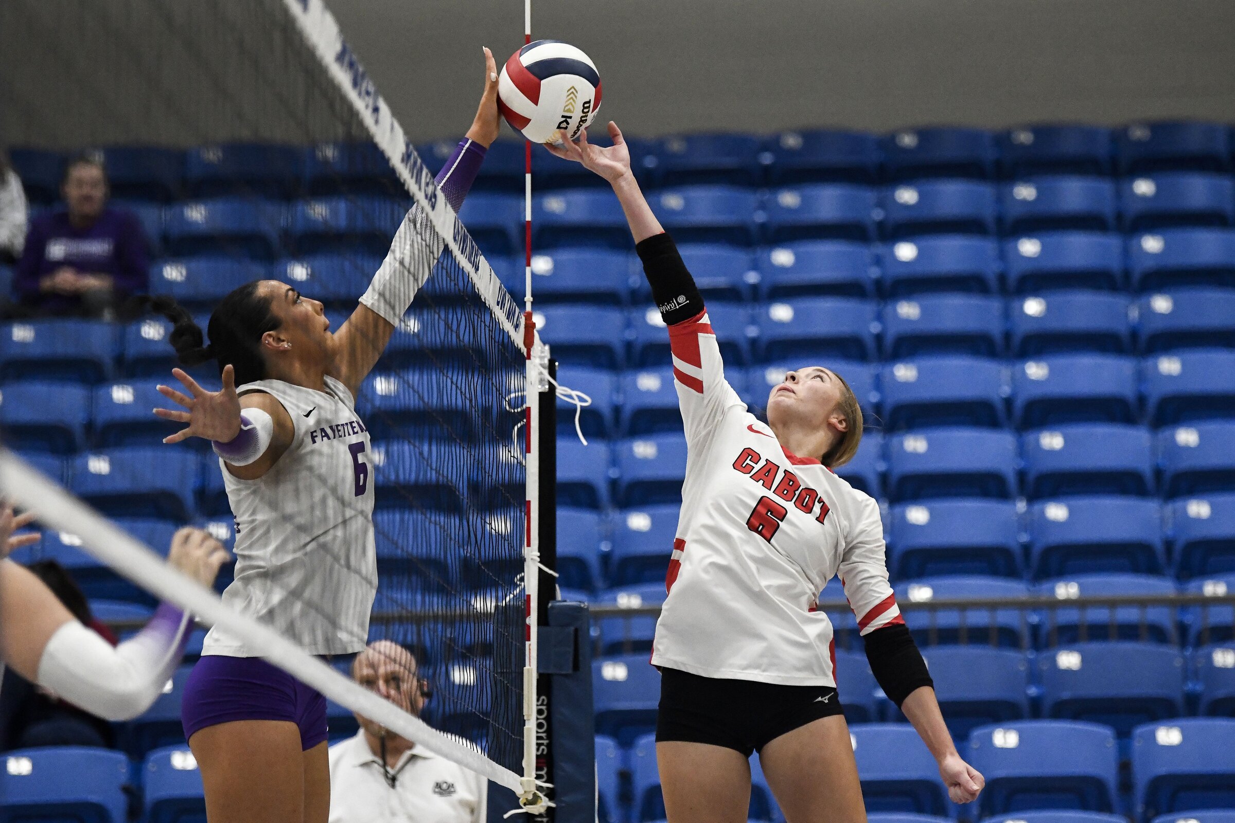 PREP VOLLEYBALL: Harp helps propel Fayetteville back into 6A final - Vimarsana News