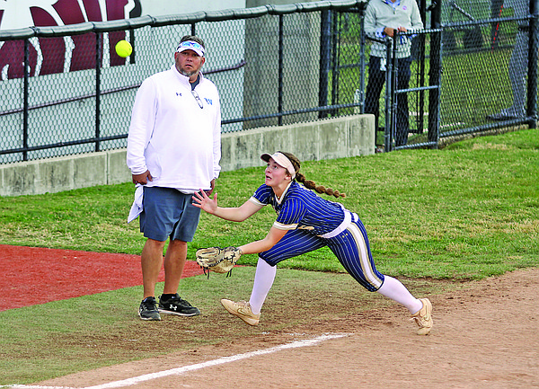 Helias falls to Washington in Class 4 title game - Vimarsana News