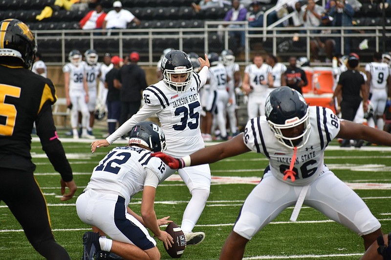 Jackson State QB's 5 touchdown passes power Tigers past UAPB, 4014