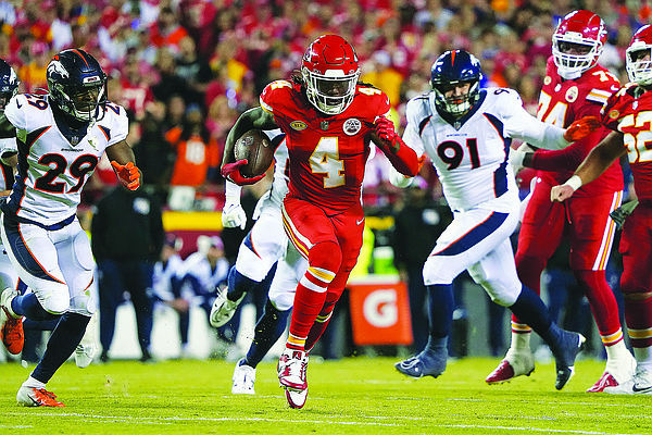 Broncos try to snap long losing skid to Chiefs