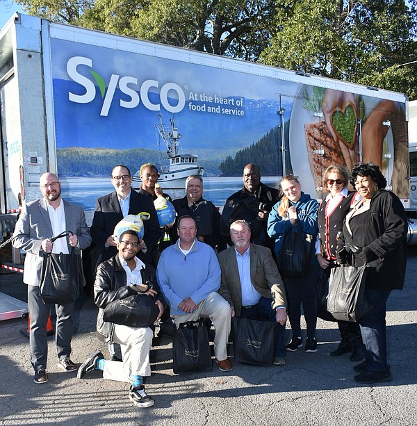 Saracen, Sysco make early Thanksgiving assist to Neighbor to Neighbor - Vimarsana News