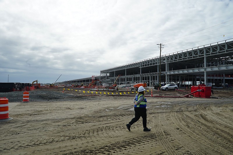 On Oct. 25, construction continues at Hyundai Motor Group’s Metaplant near Savannah, Ga. / Drew Kann