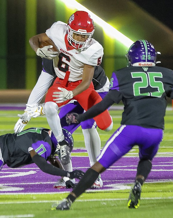 Grizzlies deny Gryphons' first playoff trip - Vimarsana News