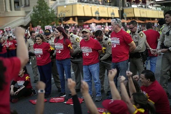 Las Vegas hotel workers declare strike deadline Las Vegas hotel workers declare strike deadline