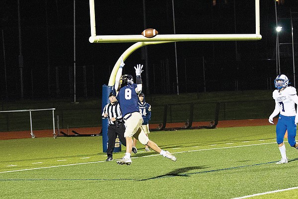 Helias jumps out to big lead, holds off Washington | Jefferson City News Tribune - Vimarsana News
