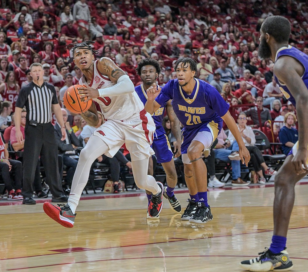 Ready For Battle: Hogs Handle Business Behind Guard’s 21 | The Arkansas ...