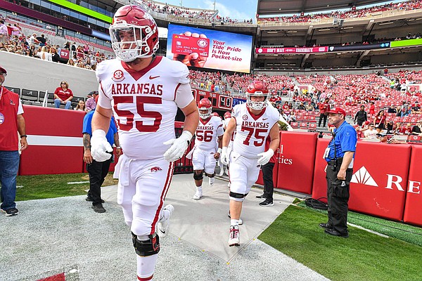 Quicker pace helps Razorbacks' O-line | The Arkansas Democrat-Gazette - Vimarsana News