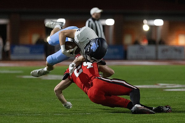 Poes 3 INTs help propel Cabot