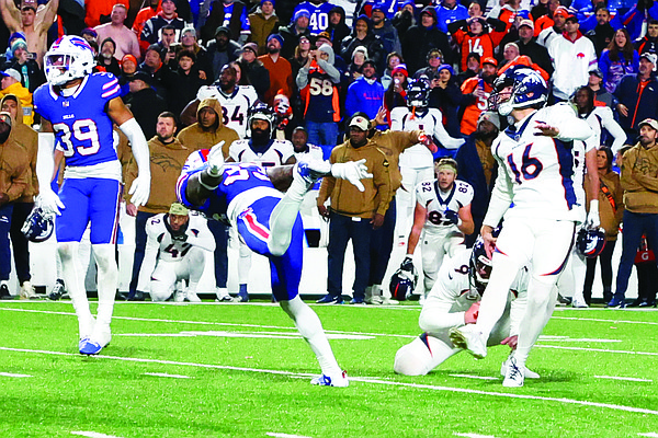 Lutz good on second chance with 36yard FG in Broncos 2422 win against Bills Lutz good on second chance with 36yard FG in Broncos 2422 win against Bills
