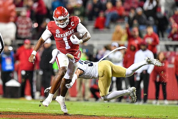 Hogs win to end Fayetteville skid | Whole Hog Sports