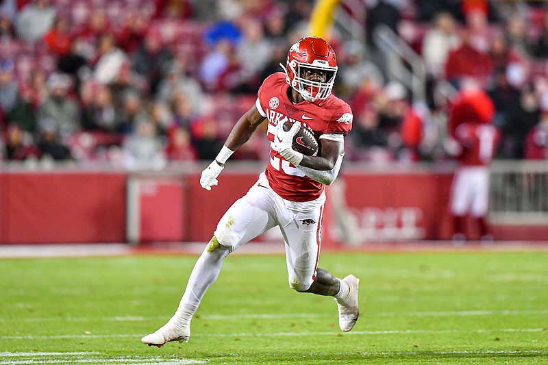 Razorbacks Freshman Running Back Isaiah Augustave Makes Most Of ...