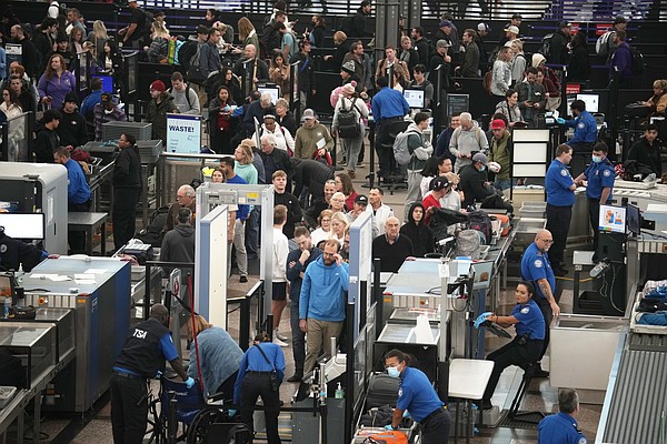 Record crowds are expected to take to the air and roads for Thanksgiving | Northwest Arkansas Democrat-Gazette - Vimarsana News
