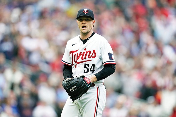 Cardinals get Gray to anchor starting rotation - Vimarsana News