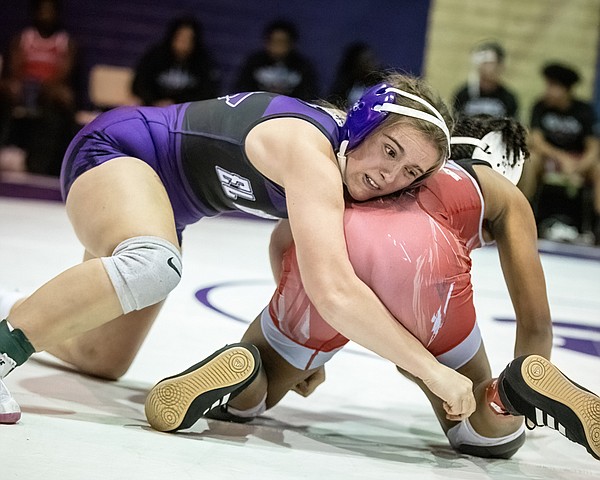 El Dorado hosts wrestling season opener - Vimarsana News