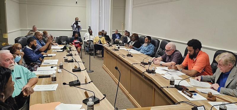 Lack of quorum halts committee meeting Pine Bluff Commercial News