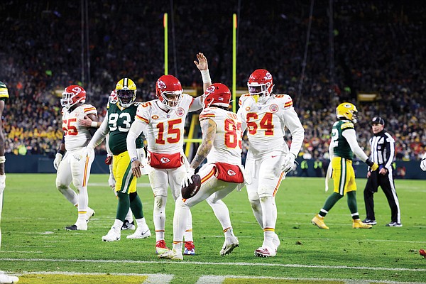 Bills and Chiefs to meet again with big stakes at Arrowhead | Jefferson City News Tribune - Vimarsana News