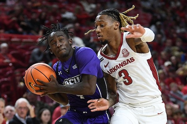 Razorbacks beat Abilene Christian after big second half | Arkansas Democrat Gazette