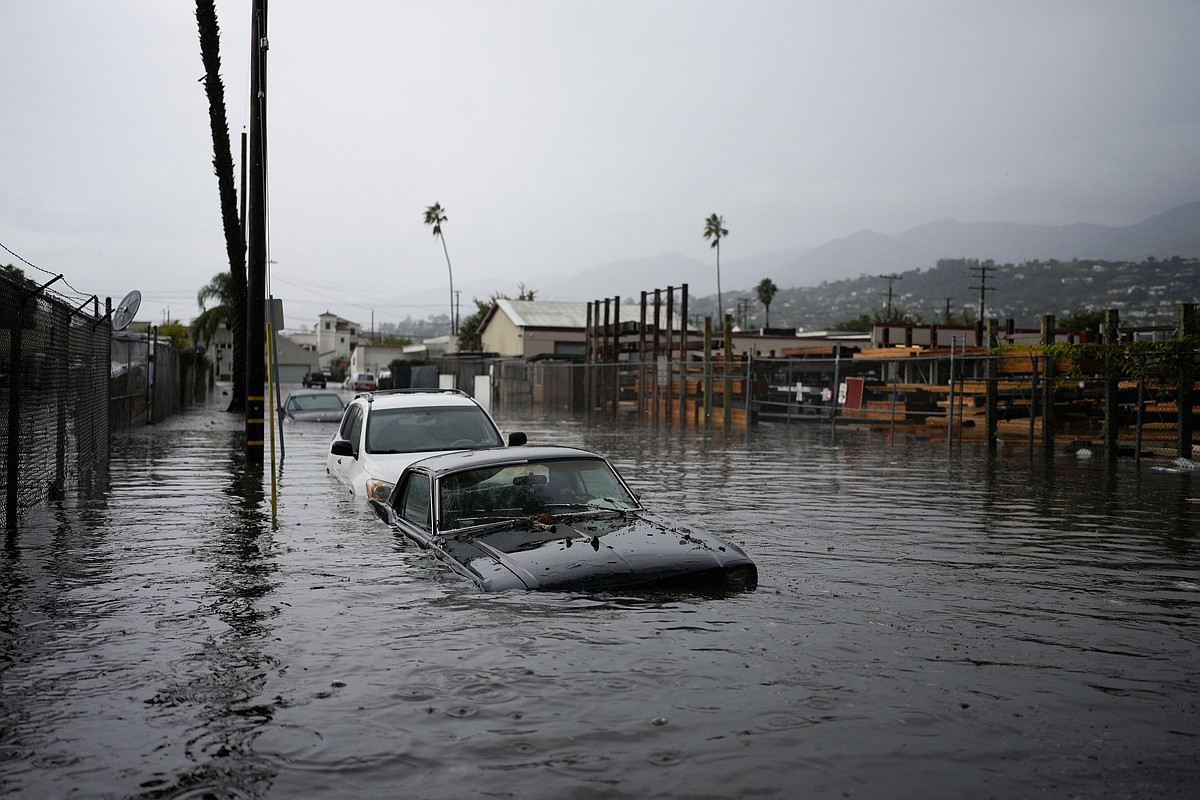 Pacific storm dumps heavy rains and unleashes flooding in California ...