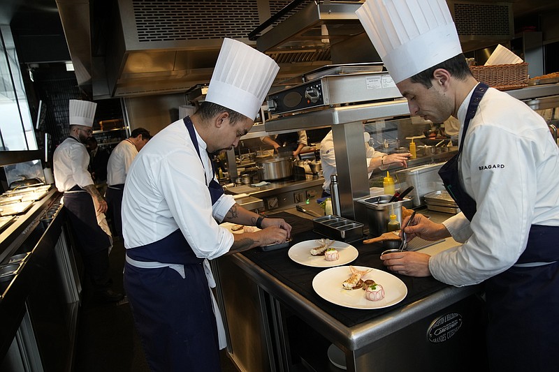 Real Life Ratatouille Restaurant Reopens Overlooking Paris 2024   AP23361325303511 T800 