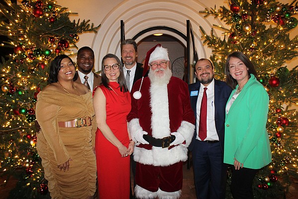 Legal eagles come together for annual holiday party | The Arkansas Democrat-Gazette - Vimarsana News