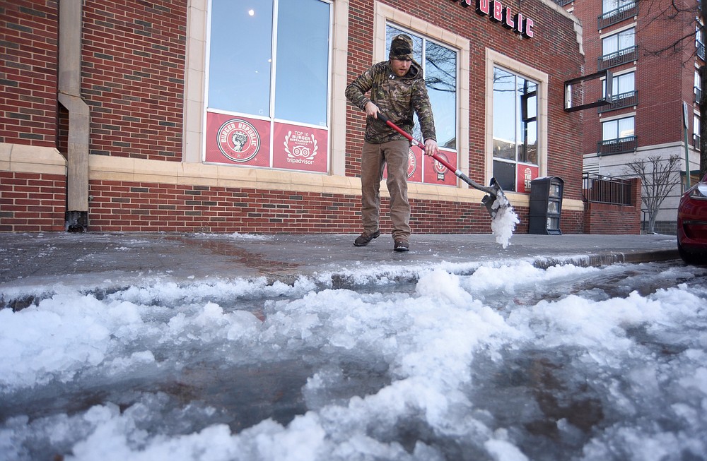 Clearing ice in downtown Chattanooga Chattanooga Times Free Press