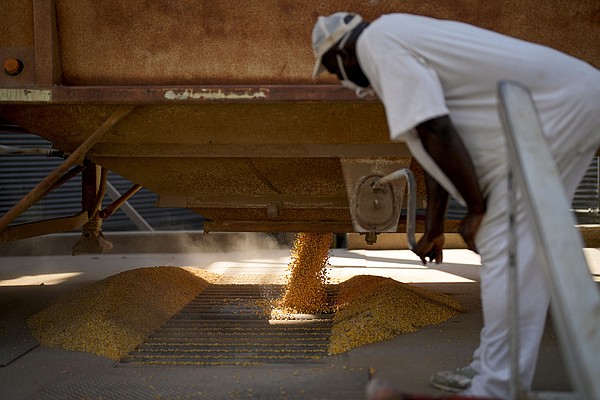 Prisoners in the U.S. are part of a hidden workforce linked to hundreds of popular food brands | The Arkansas Democrat-Gazette - Vimarsana News