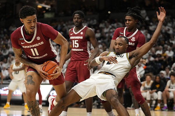 Arkansas Snaps 3-game Losing Streak With Convincing Win At Missouri ...