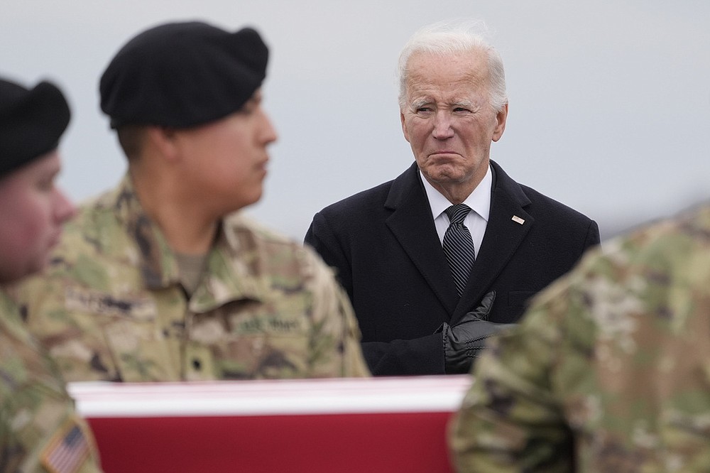 Bidens witness return of fallen soldiers | The Arkansas Democrat ...