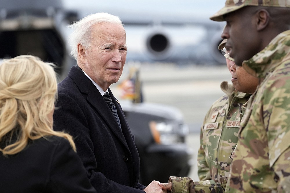 Bidens witness return of fallen soldiers | The Arkansas Democrat ...