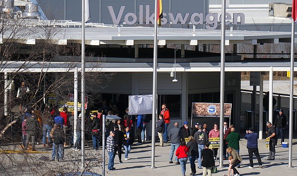 UAW says majority has signed union cards at VW Chattanooga | Chattanooga Times Free Press - Vimarsana News