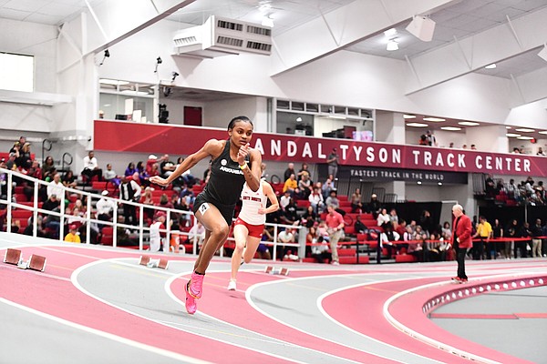 Pryce, UA women dominate the 400 | The Arkansas Democrat-Gazette - Arkansas' Best News Source - Vimarsana News