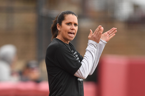 No. 12 Arkansas softball leads throughout, stays perfect with win over Ohio | Whole Hog Sports