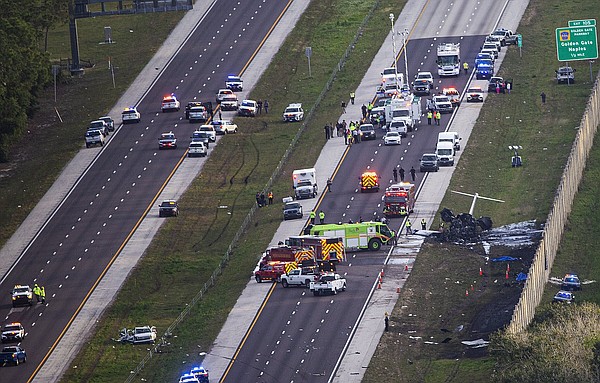 Pilot, co-pilot die in Florida crash | The Arkansas Democrat-Gazette - Vimarsana News