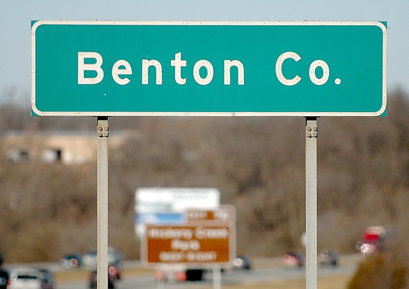 A sign on Interstate 540 North welcomes drivers from Washington County into Benton County in this Jan. 2, 2008 file photo. (NWA Democrat-Gazette file photo)