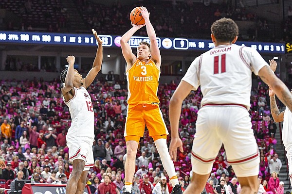 Razorbacks blown out at home again | Northwest Arkansas Democrat-Gazette - Vimarsana News