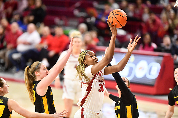 Maryam Dauda showed her high ceiling in Arkansas women’s basketball’s win over Missouri | Whole Hog Sports