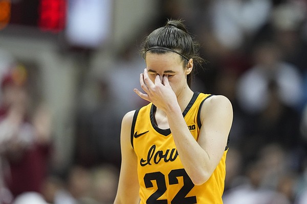 Hoosiers suppress Clark, Hawkeyes | Northwest Arkansas Democrat-Gazette - Vimarsana News
