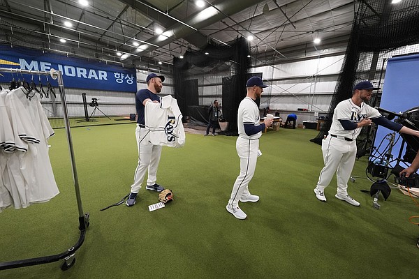 Pants problem wears thin on MLB players | The Arkansas Democrat-Gazette - Vimarsana News