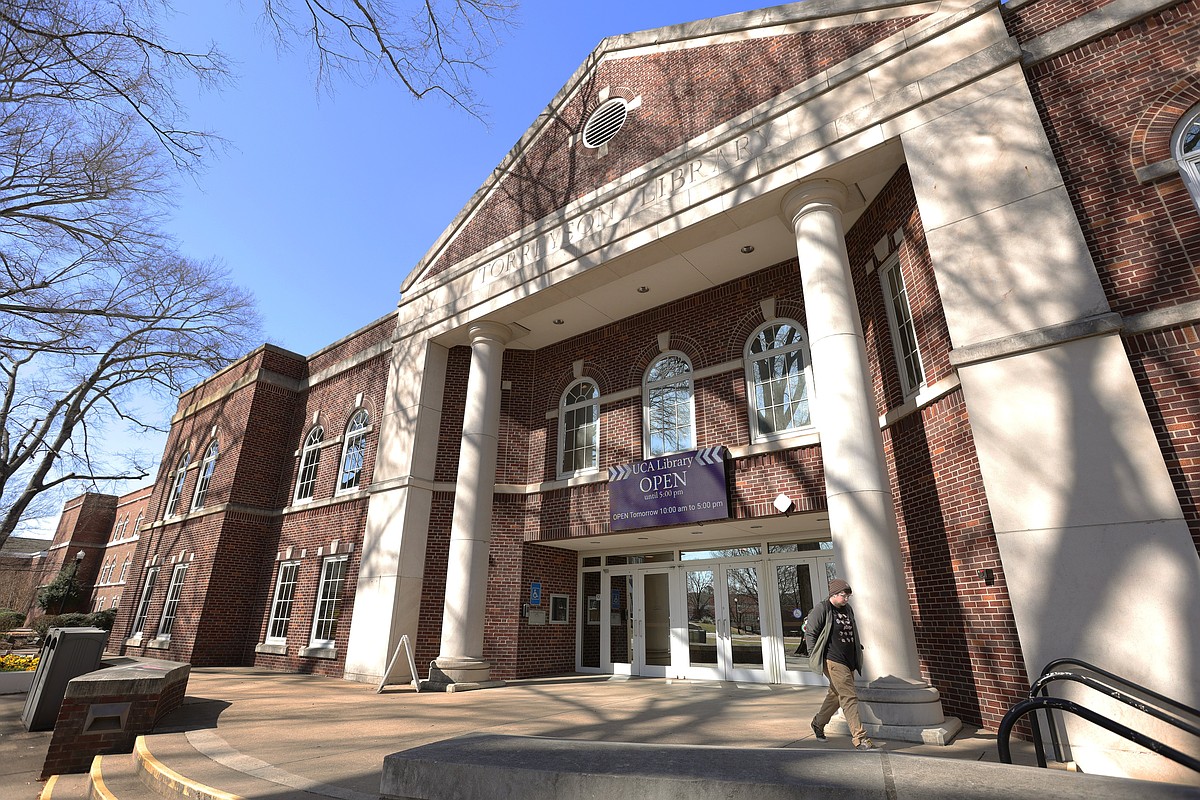 Board OKs financing plans for South Arkansas College, University of Central Arkansas
