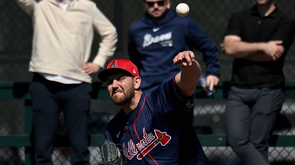 After shoulder surgery, Dylan Lee can finally pitch like himself again - Vimarsana News