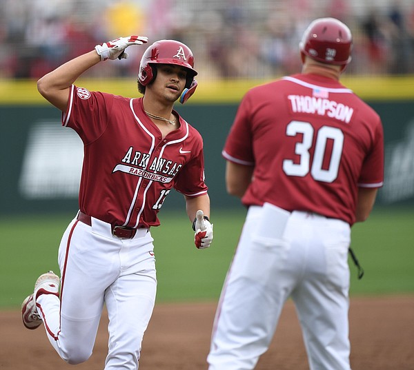 Hogs uncover bats in 20-run drubbing | The Arkansas Democrat-Gazette - Vimarsana News