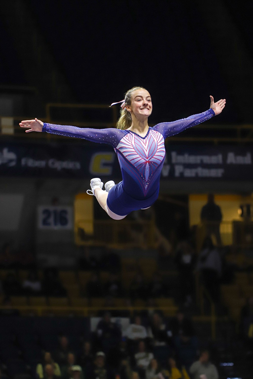 Gym-Masters perform during halftime at UTC | Chattanooga Times Free Press