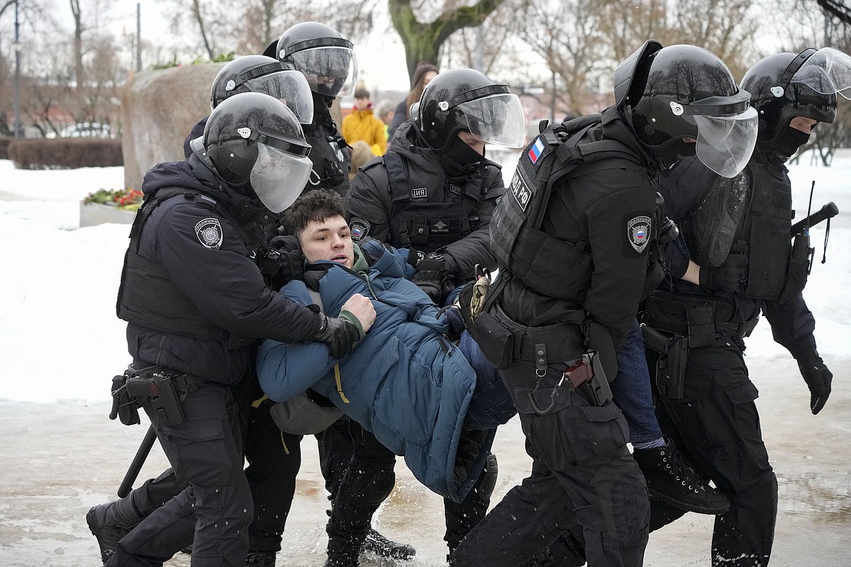 How Putin's crackdown on dissent became the hallmark of the Russian ...