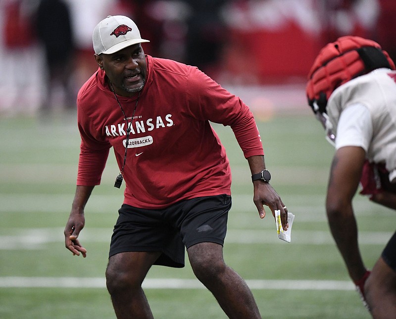 4-star defensive back pushes Arkansas football 'up a couple of spots ...