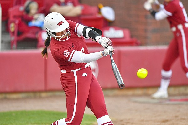 Arkansas softball notebook: Bri Ellis' big numbers, freshman phenom and ...