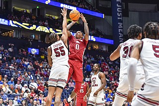 Arkansas men's basketball guard Khalif Battle reportedly entering the ...