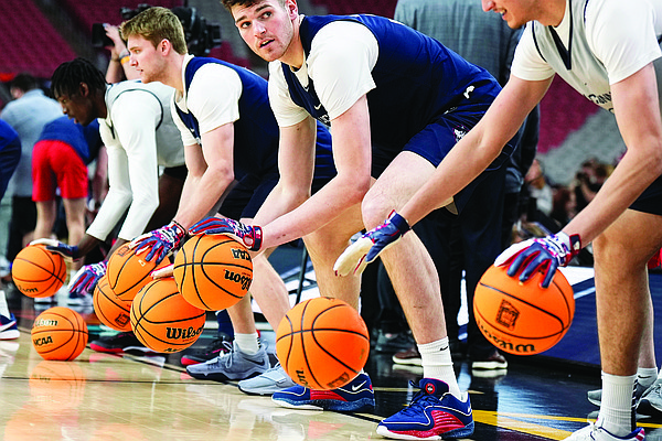 Alabama will try to slow UConn juggernaut in Final Four semifinal | Jefferson City News Tribune - Vimarsana News