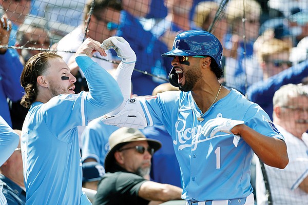 Melendez's third home run of series lifts Royals past White Sox for 4-game sweep - Vimarsana News