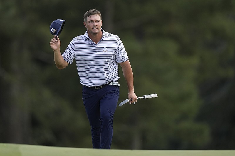 Bryson DeChambeau shot a 7-under 65 on Thursday to lead the Masters by one shot over Scottie Scheffler and by two shots over Danny Willett.
(AP/Charlie Riedel)